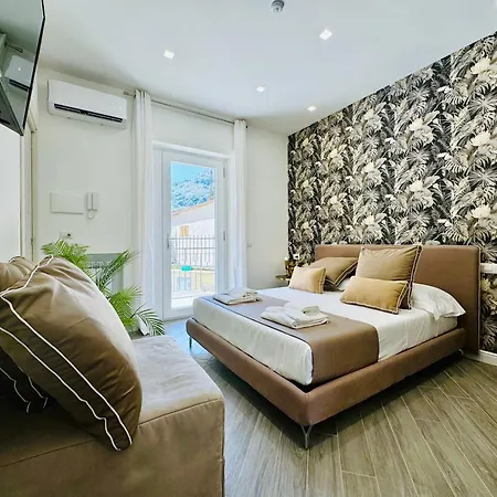 Guest house Yourhome - Santa Lucia *